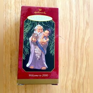 Hallmark Keepsake Ornament - Welcome to 2000 Purple and Gold Design